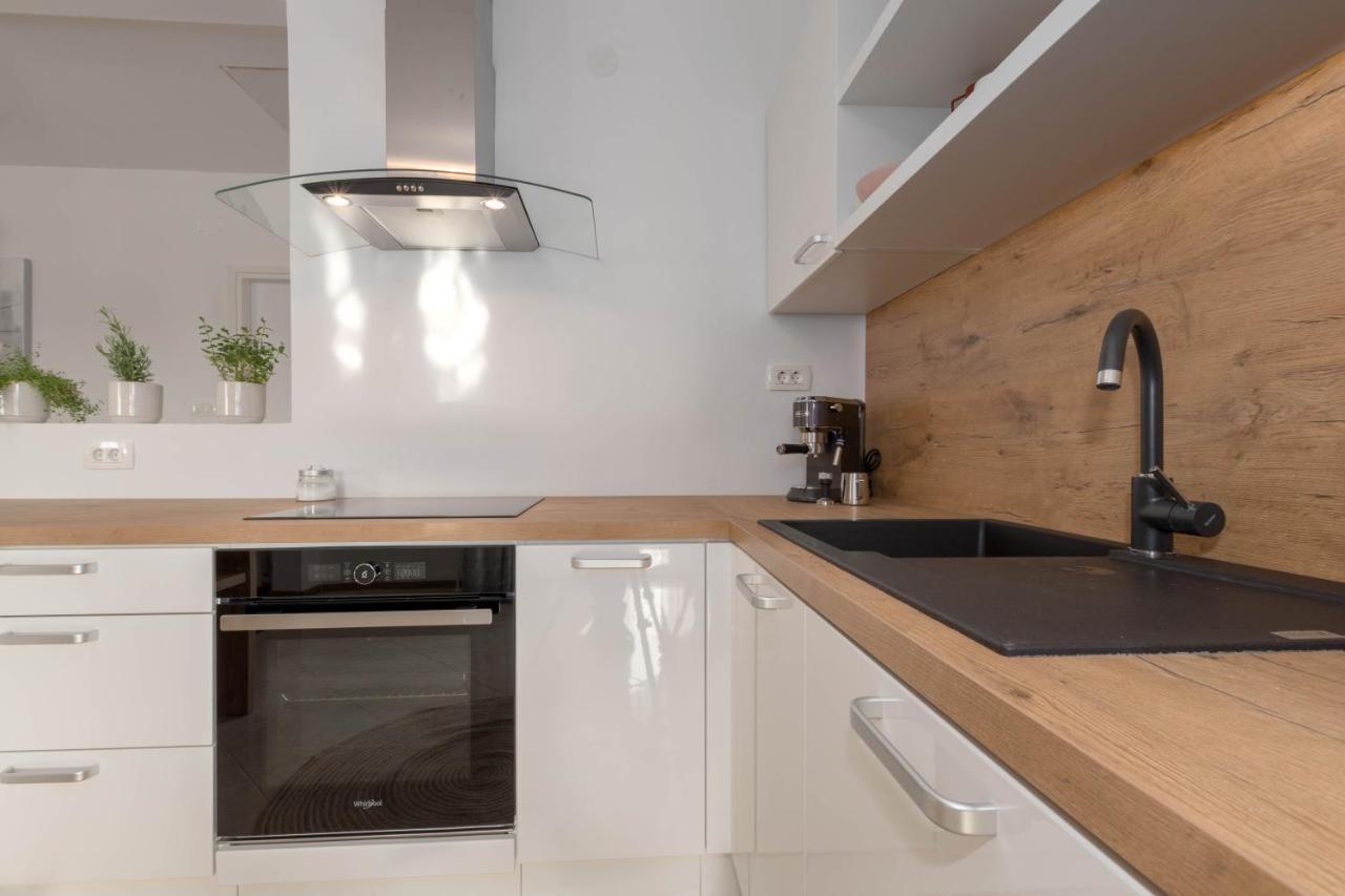 Newly Renovated Holiday Apartment Sirius Poreč Extérieur photo