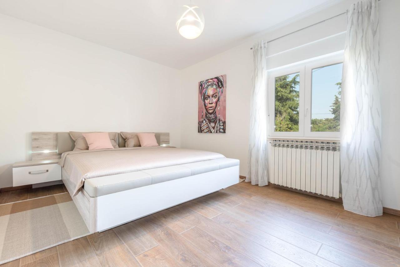 Newly Renovated Holiday Apartment Sirius Poreč Extérieur photo
